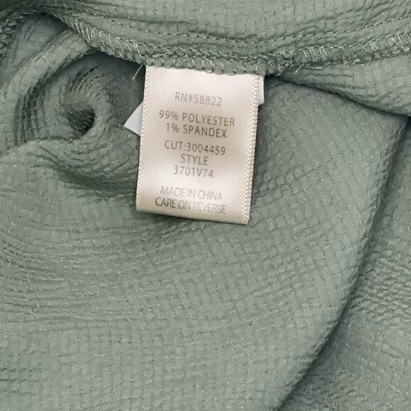 Max Studio Green Textured Button-Up Blouse with Ruffle Cuffs Size XL - Picture 7 of 9